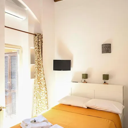 Apartment Storico Borgo Pio Rome